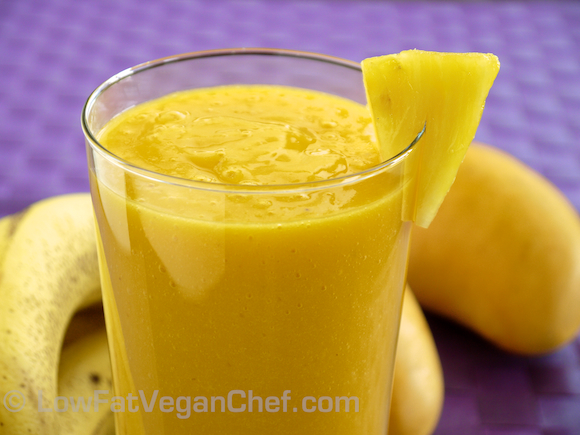 80/10/10 Recipe: Raw Vegan Pineapple Mango Delight Smoothie